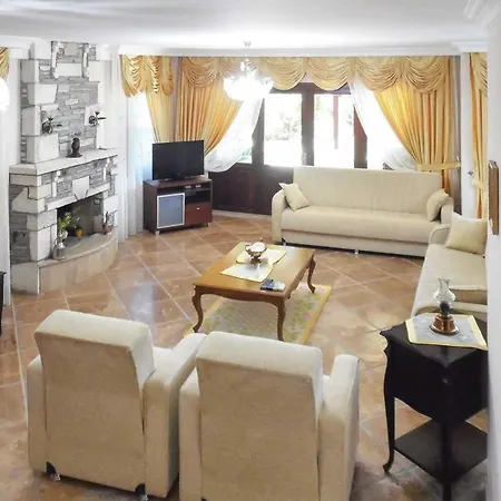 Sleeps 6 Air Con Wifi Dalyan