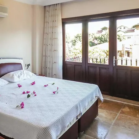 Sleeps 6 Air Con Wifi Willa